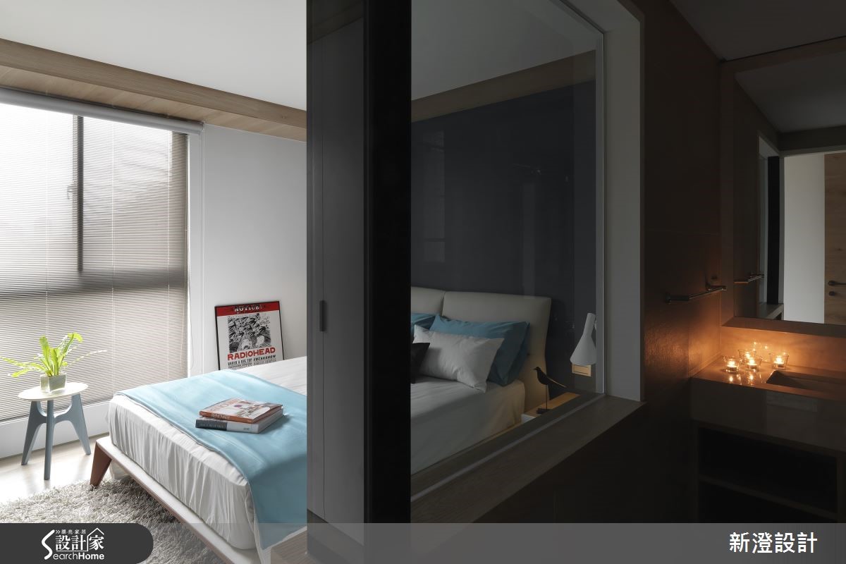 設計師為 63 坪宅邸注入大量純白色調，卻因為融合各種